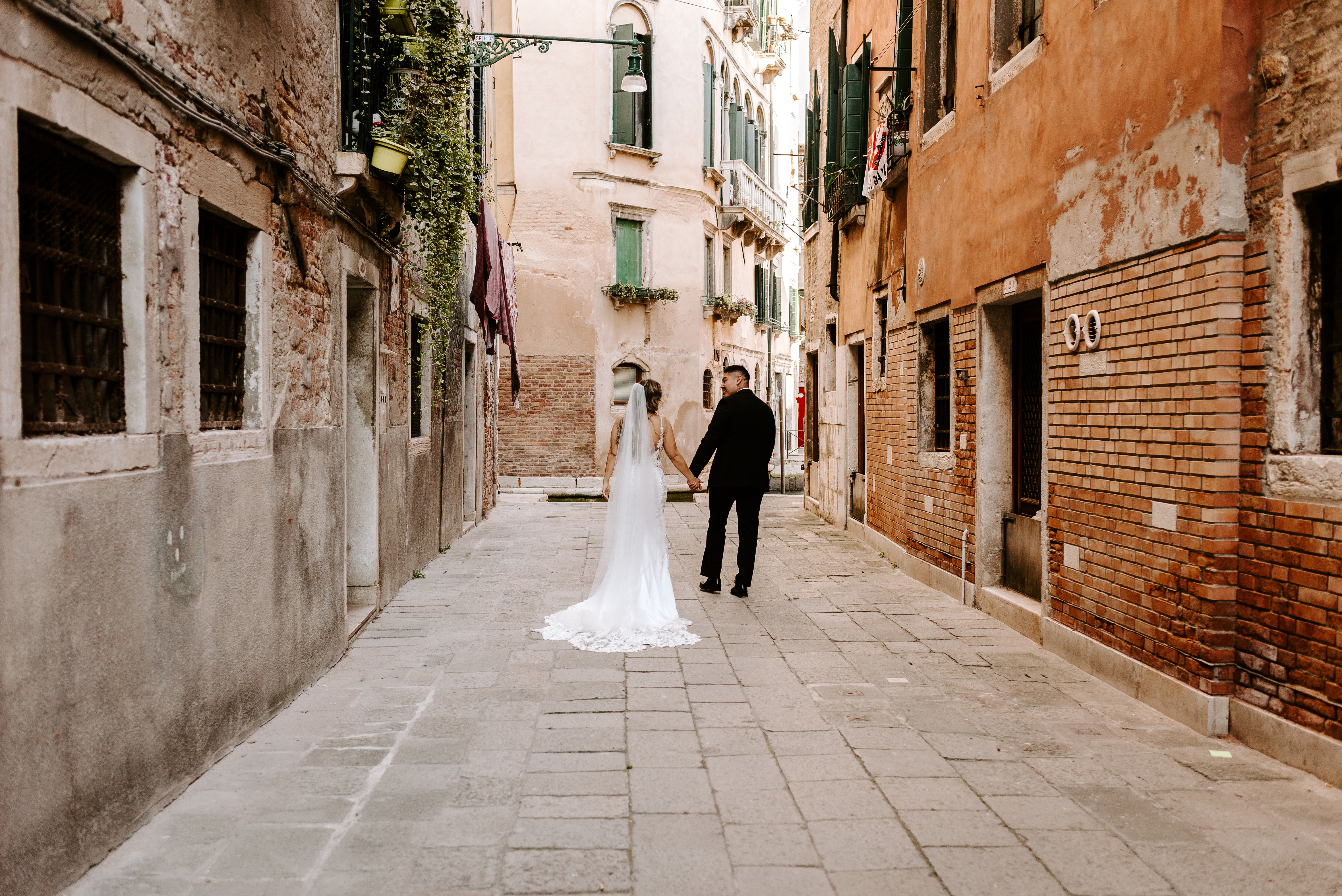 Reasons to Elope in Italy