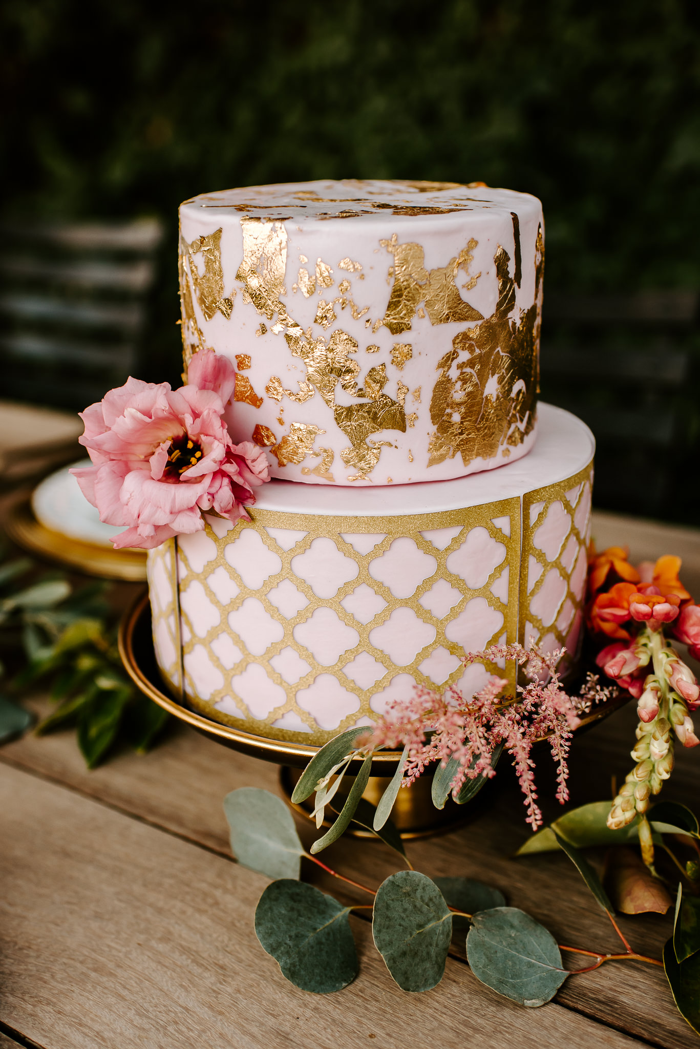 A wedding cake to celebrate a couples elopement ceremony.