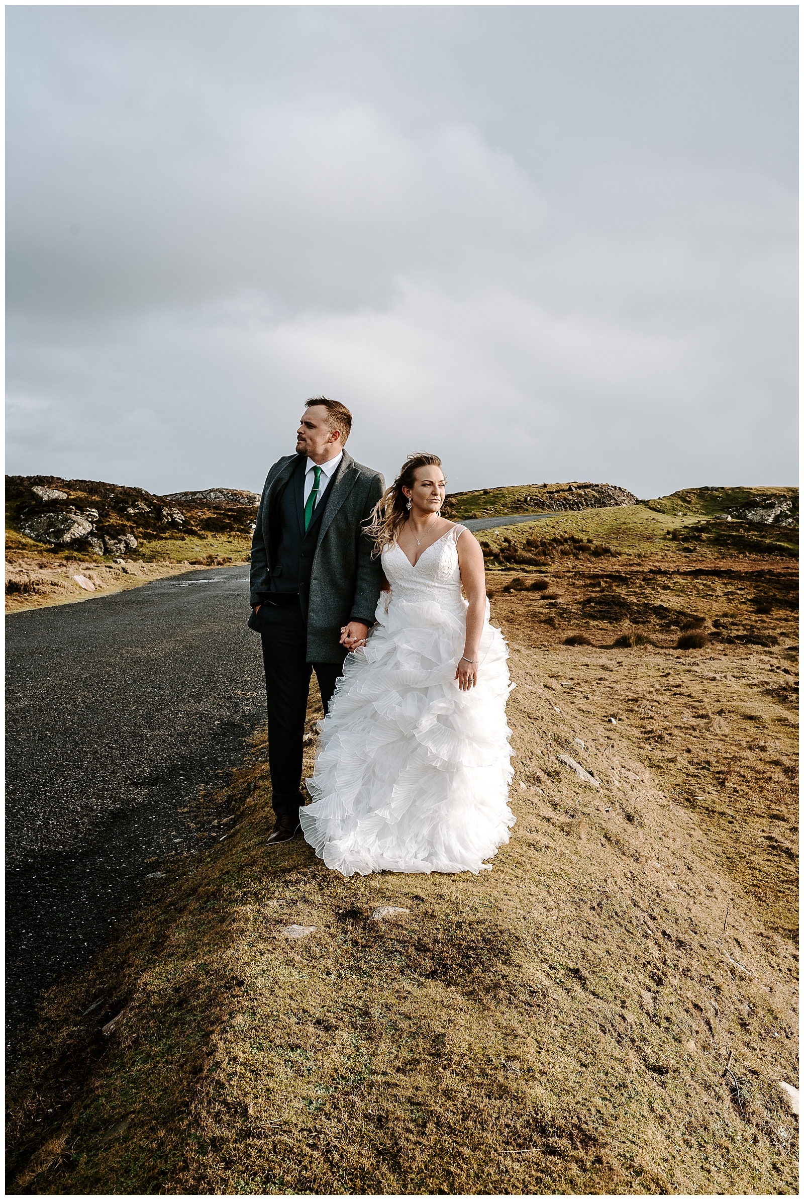 adventurous couple eloping in Ireland along the coast