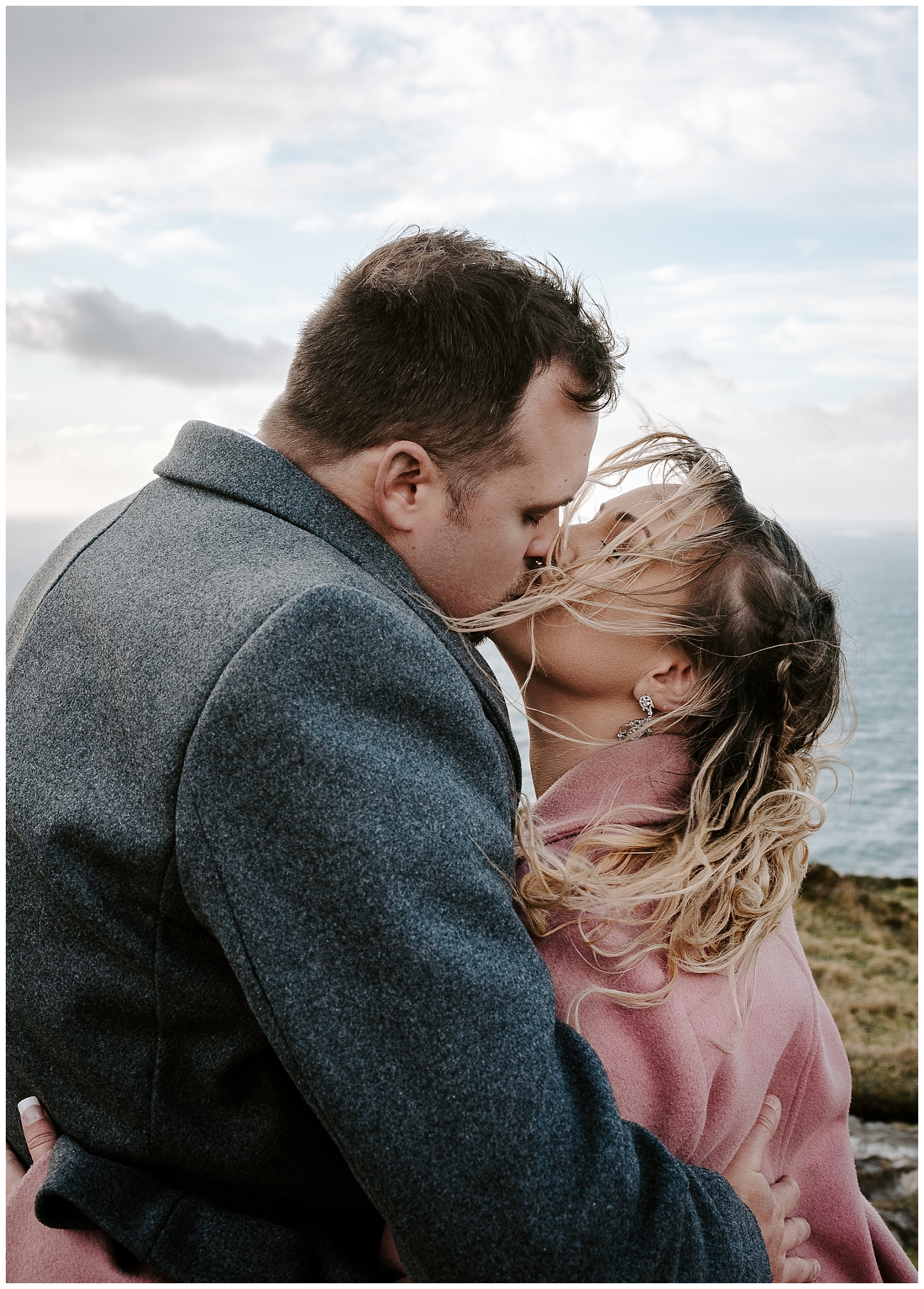 ireland elopement photographer takes pictures as a couple elopes in Ireland