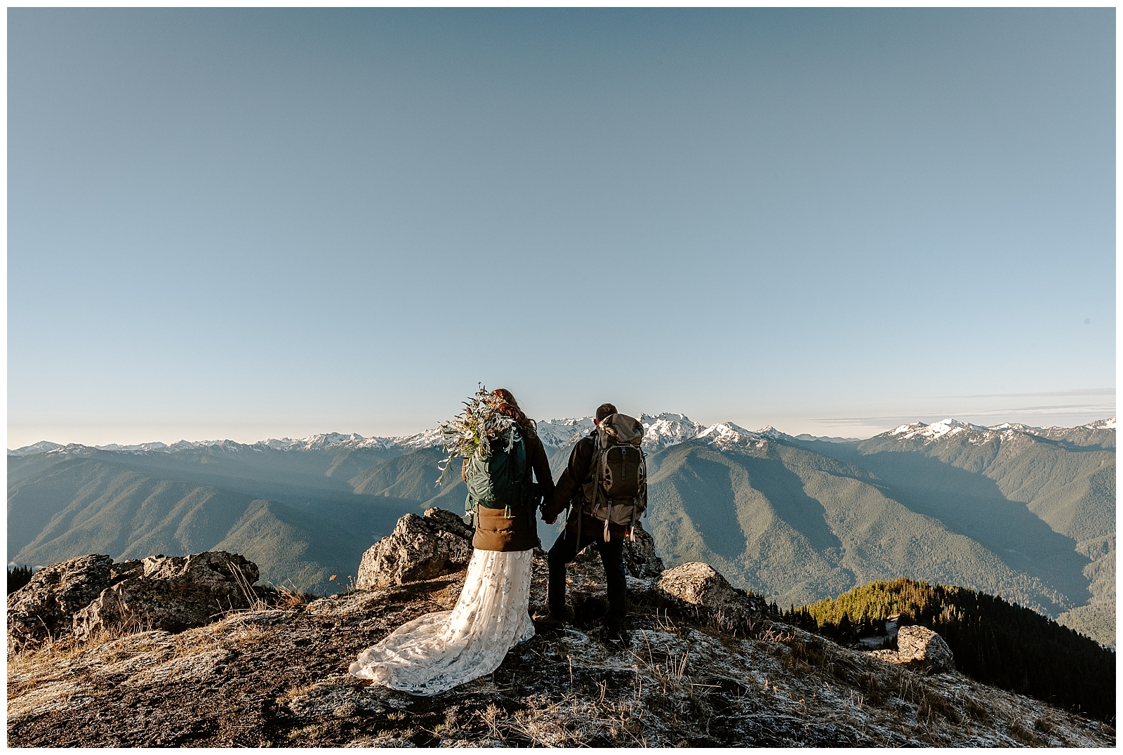 bride and groom elope at sunrise
